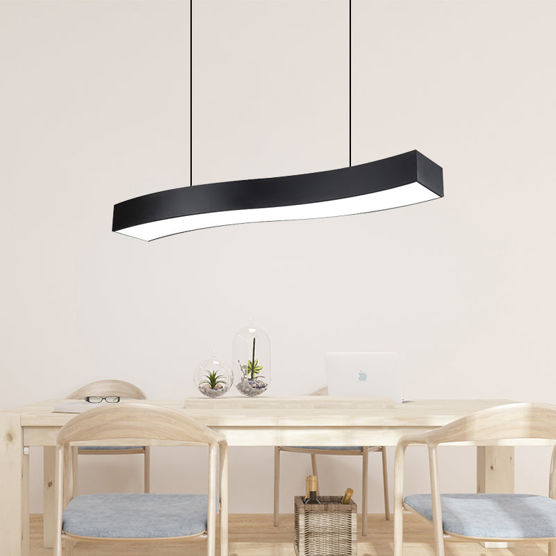 Clara's Elegant Wave Pendant Lamp: Modern Design Meets Functionality