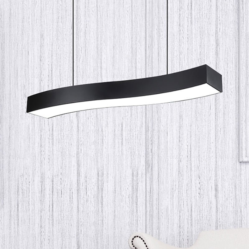 Clara's Elegant Wave Pendant Lamp: Modern Design Meets Functionality