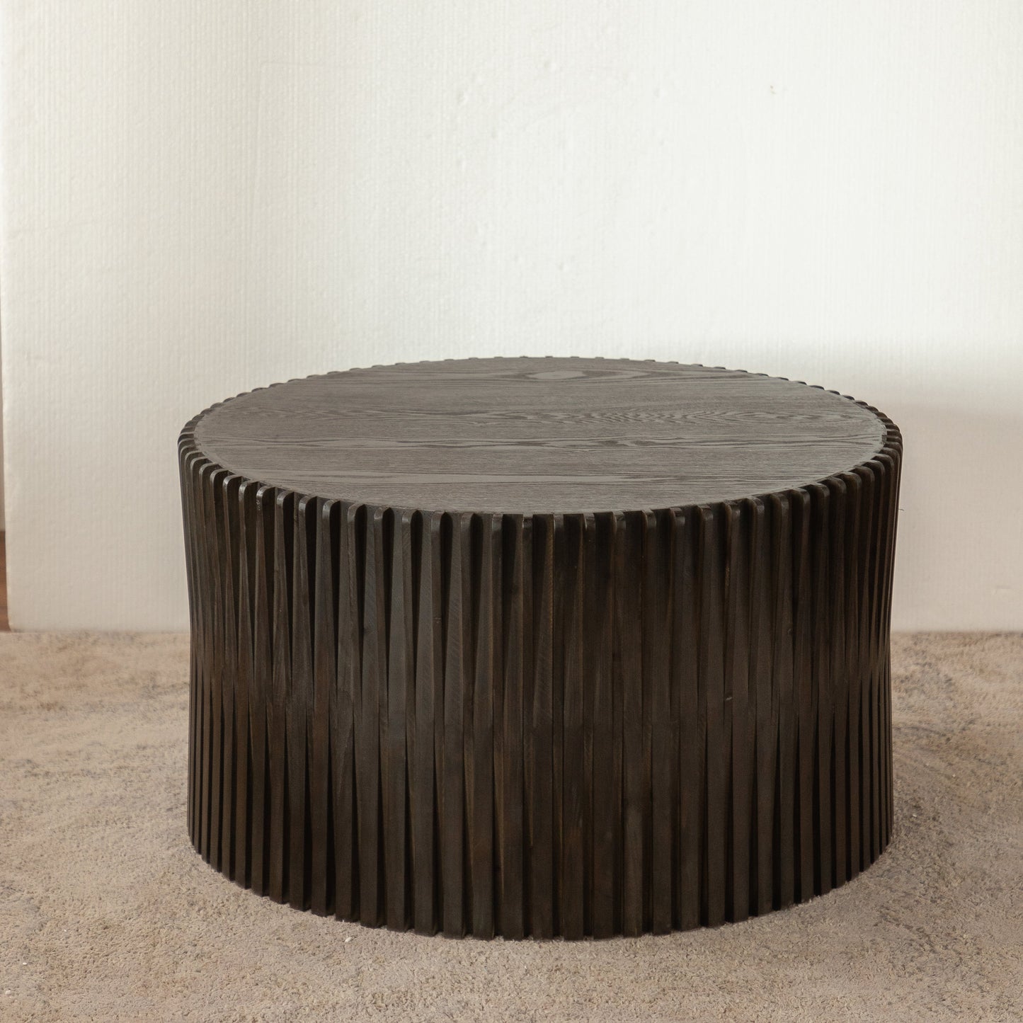 Vintage Fashion Style Cylindrical Nesting Coffee Table Set with Vertical Textured Embossed Design for Living Room, Office and Dining Room, Dark Brown (Set of 2)