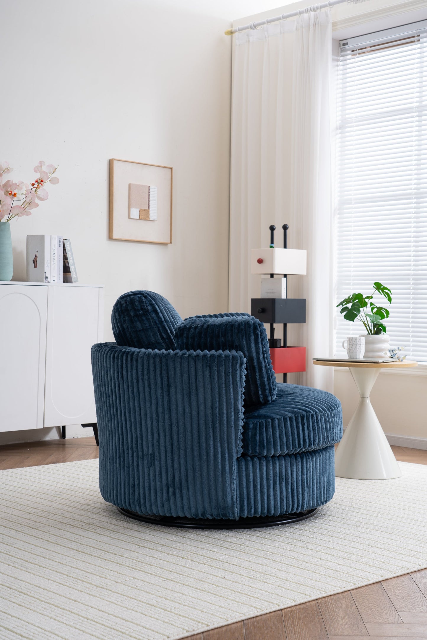 Home & Living: by