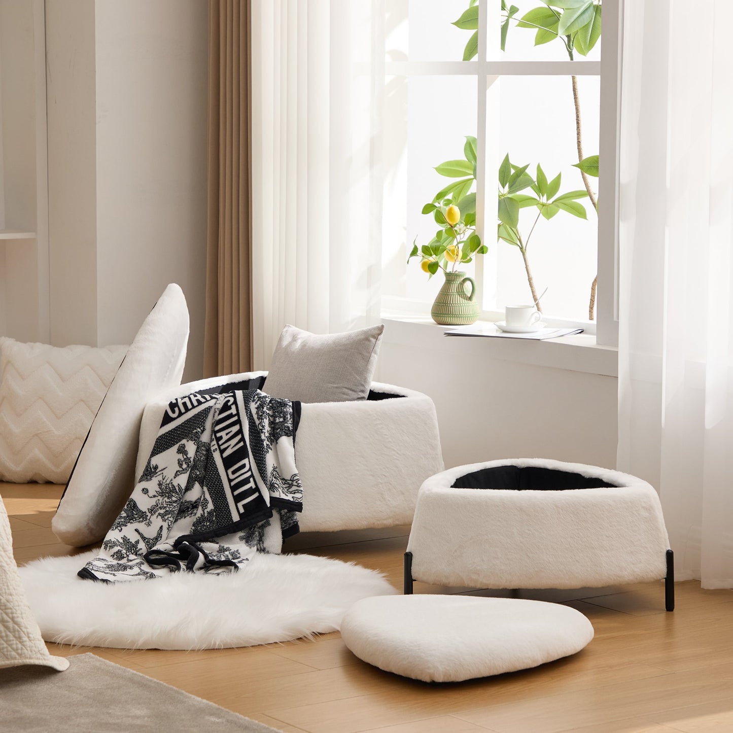 Home & Living: by