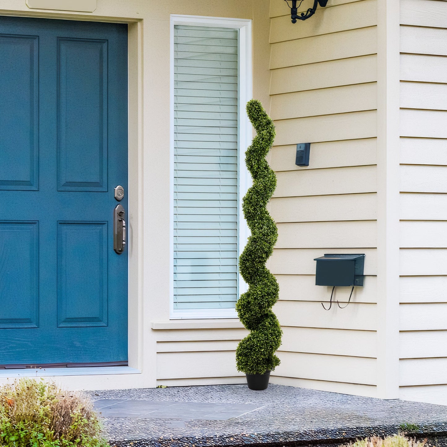 Home & Living: by