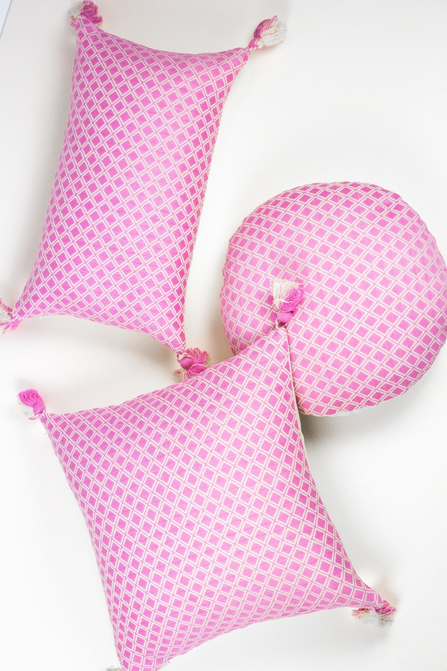 Comalapa Pillow - Bubblegum Pink