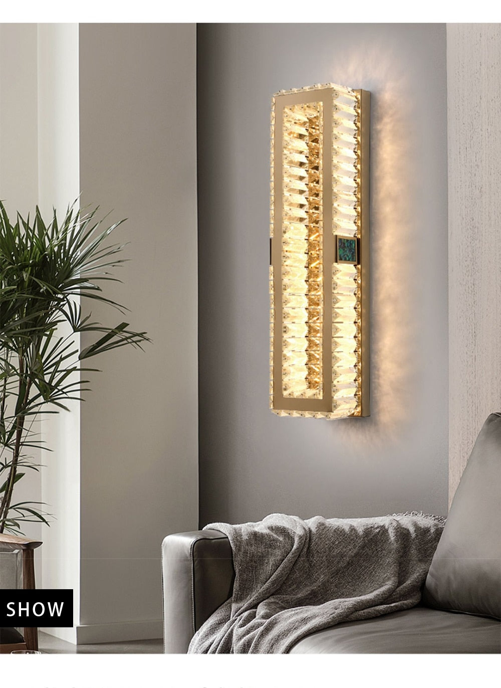 Evelyn's Elegance Chandelier - Chic Wall/Pendant Light with Luxurious Shell Design