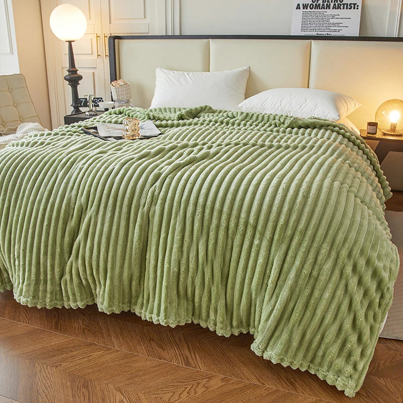 VividTwill 1pc Fluffy Coral Velvet Blanket Air-Conditioned Flannel Plush Comfortable Thickened Warm Soft Throw Blanket Bed Cover