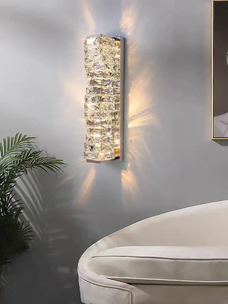 Luxurious Crystal Clear Pendant Light - Artistic Chandelier for Elegant Living Rooms and Staircases