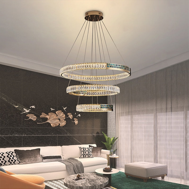 Evelyn's Elegance Chandelier - Chic Wall/Pendant Light with Luxurious Shell Design