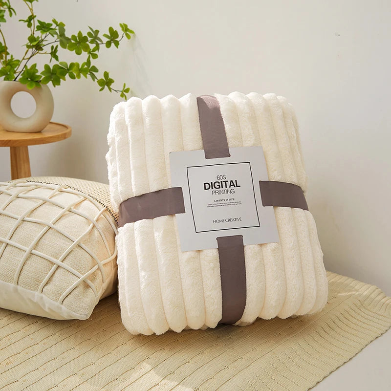 VividTwill 1pc Fluffy Coral Velvet Blanket Air-Conditioned Flannel Plush Comfortable Thickened Warm Soft Throw Blanket Bed Cover