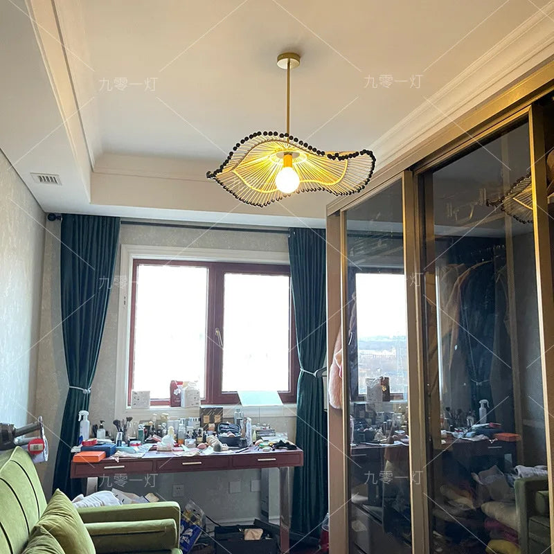 Japanese Bamboo Woven Pendant Lamp - Artistic Rattan Lighting Fixture for Restaurants, Bedrooms, and Retro Decor