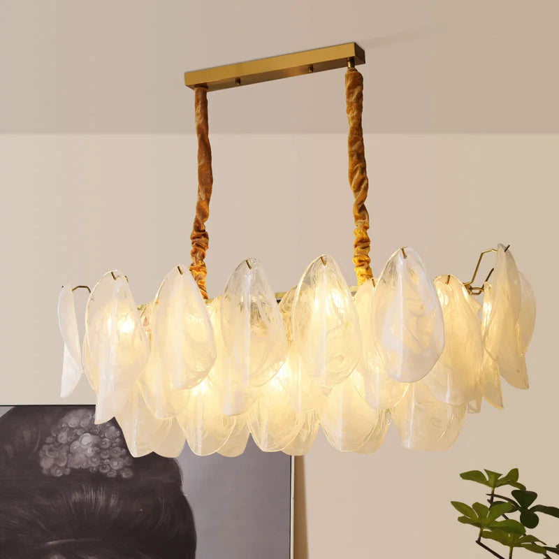 French Light and Luxury Restaurant Pendant Lamp - Postmodern Elegance with a Retro Glass Feather Design for Bedrooms and Dining Spaces