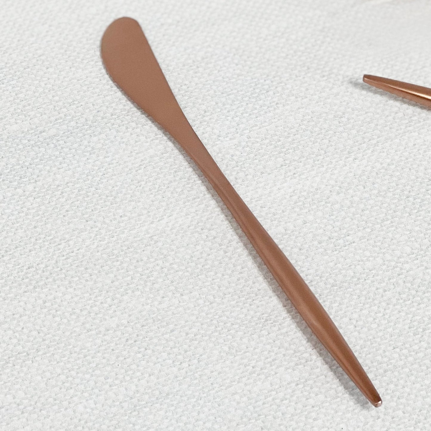 Kitchen Tools & Cookware: Annie Rose Gold Butter Knife - Set of 4 by Tea + Linen