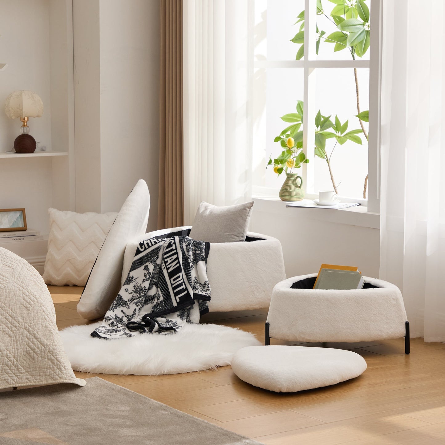Home & Living: by