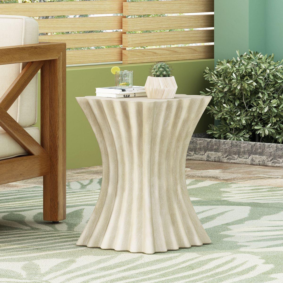 Home & Living: by