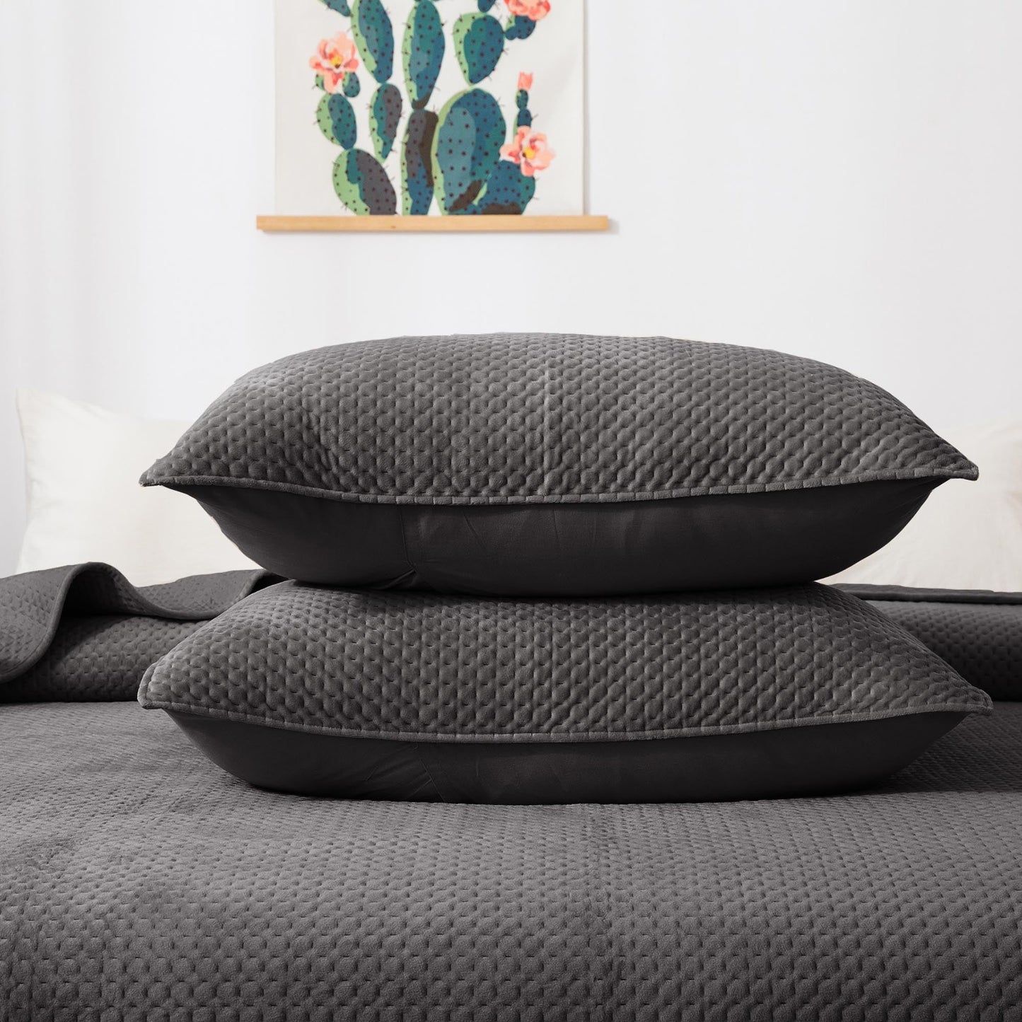 Kasentex All Season Cozy Velvet Quilt Set with Shams, Queen, King, Room Decor, Graduation Gifts