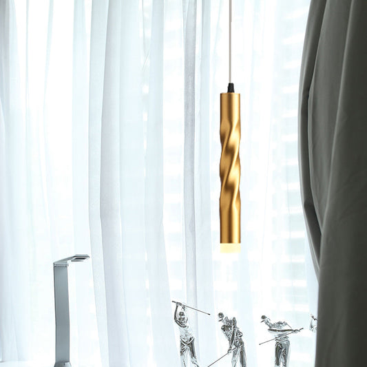 Eliana Captivating Rope Pendant: Modern Elegance in Gold