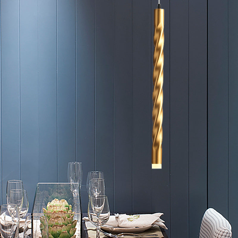 Eliana Captivating Rope Pendant: Modern Elegance in Gold