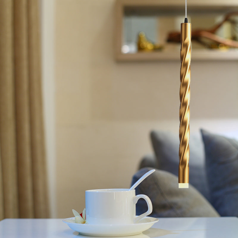 Eliana Captivating Rope Pendant: Modern Elegance in Gold