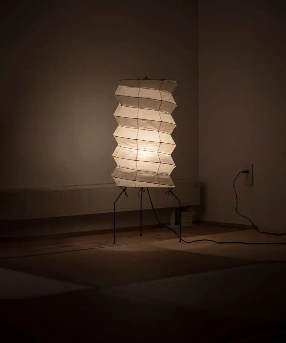 Akari UF2-31N Table Lamp