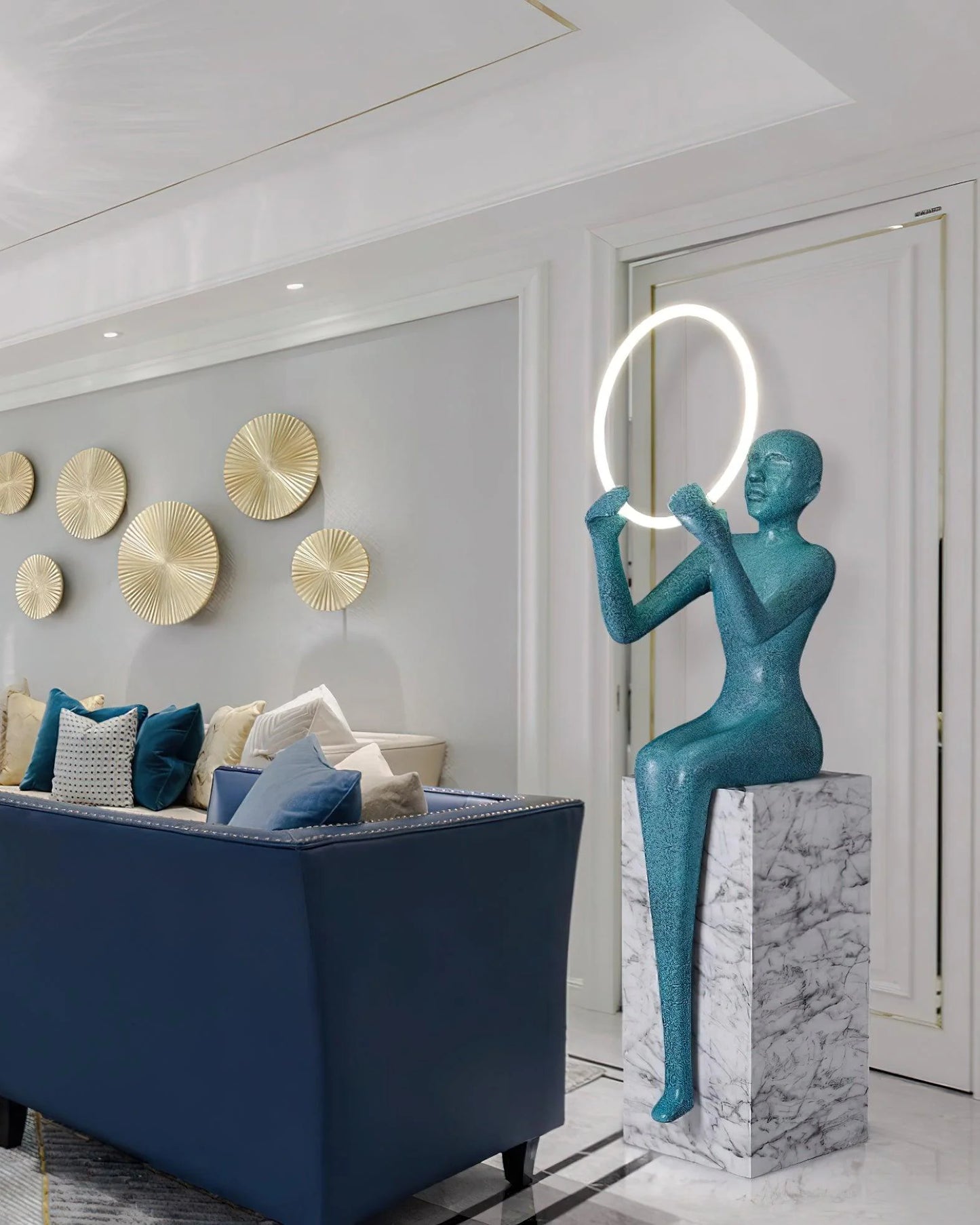 Bella Sitting Sculpture Floor Lamp