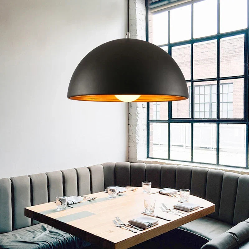 Retro Pendant Light - Industrial Elegance for Restaurant Decor