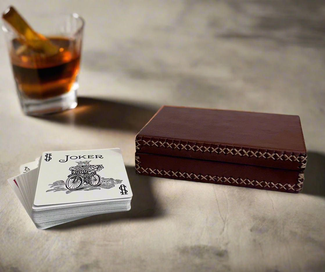 Outdoor Living: La Reina | Playing Card Box by Bati