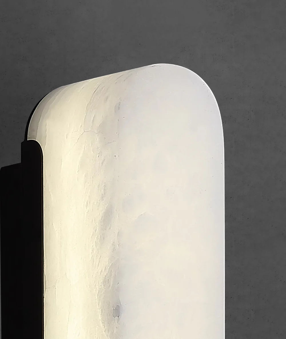 Luxury Alabaster Vertical Wall Lamp
