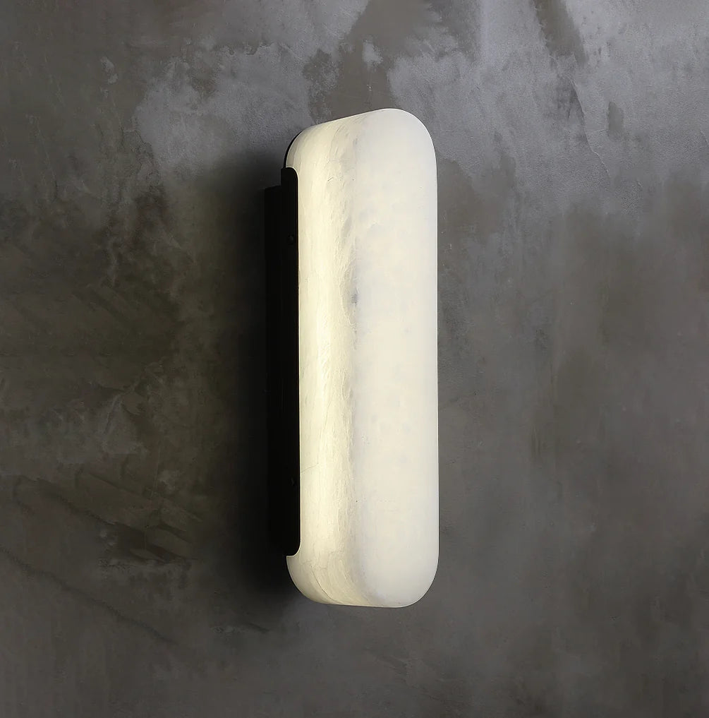 Luxury Alabaster Vertical Wall Lamp