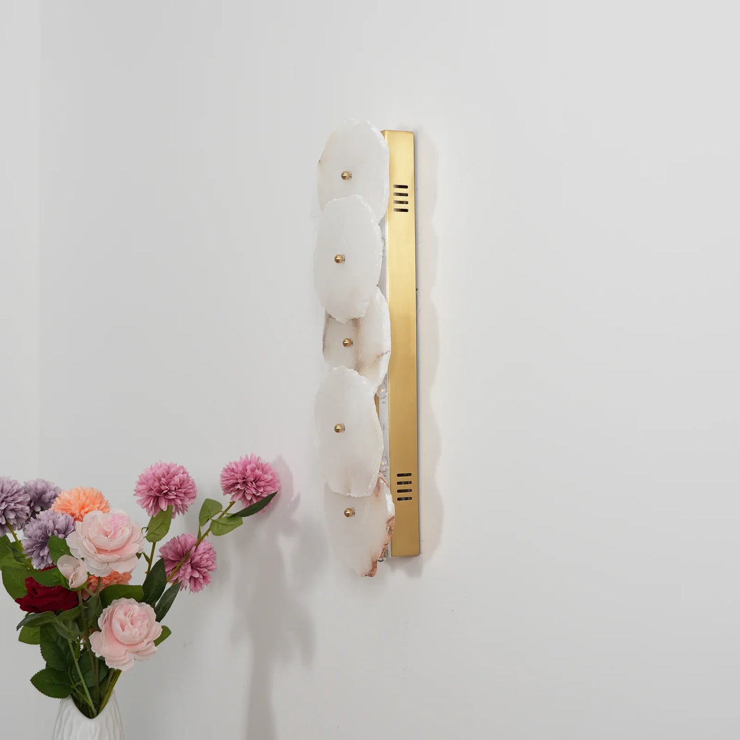 Petra Wall Lamp