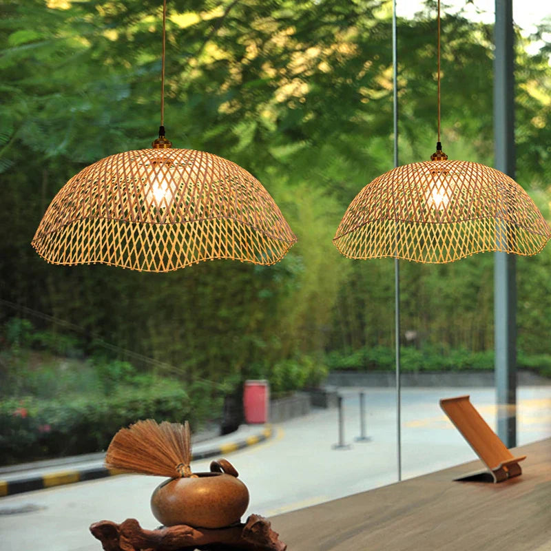 Modern Hand-Woven Bamboo Pendant Lights - Artistic Rattan Wicker Chandeliers for Dining Rooms and Bedroom Lighting