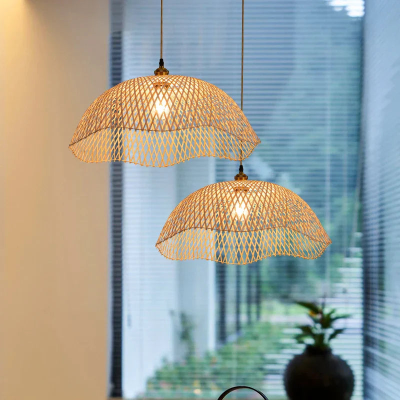 Modern Hand-Woven Bamboo Pendant Lights - Artistic Rattan Wicker Chandeliers for Dining Rooms and Bedroom Lighting