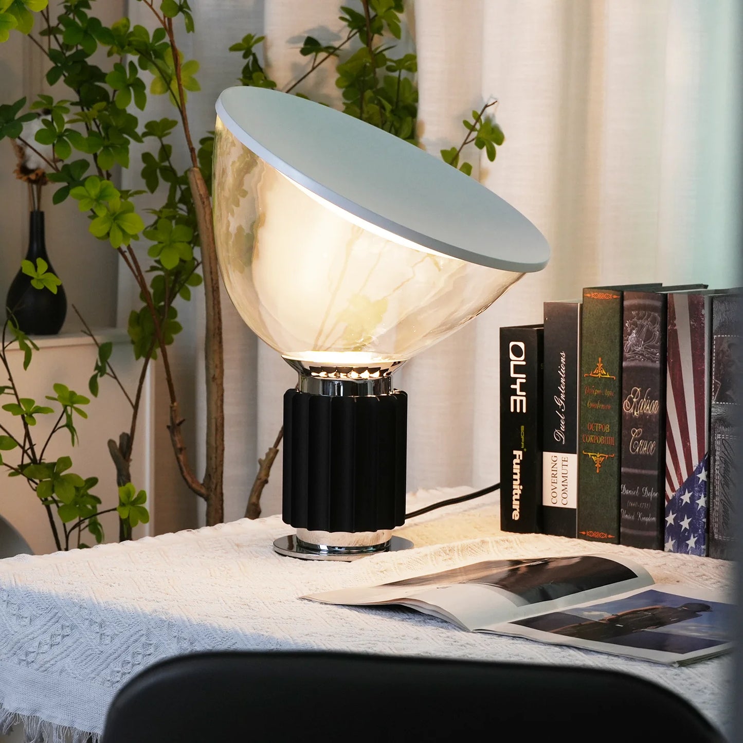 Taccia Glass Table Lamp