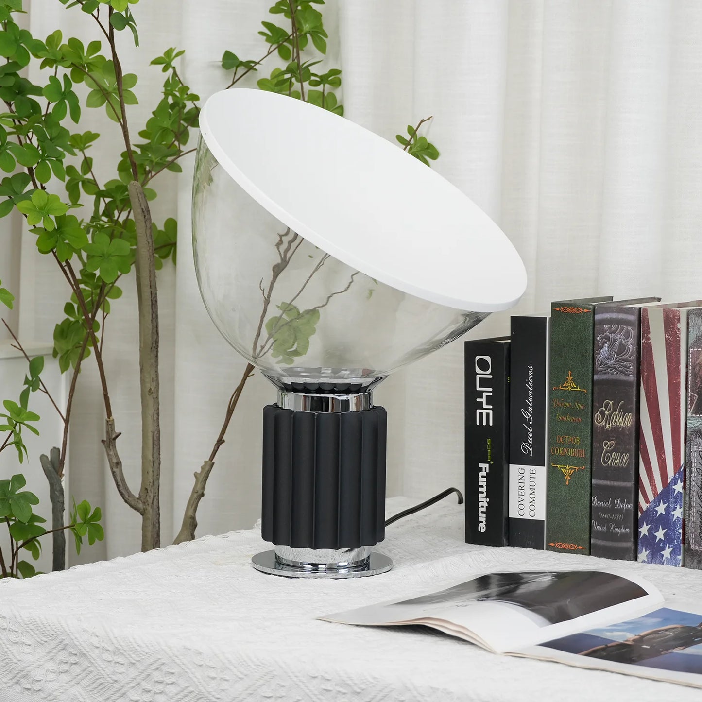 Taccia Glass Table Lamp