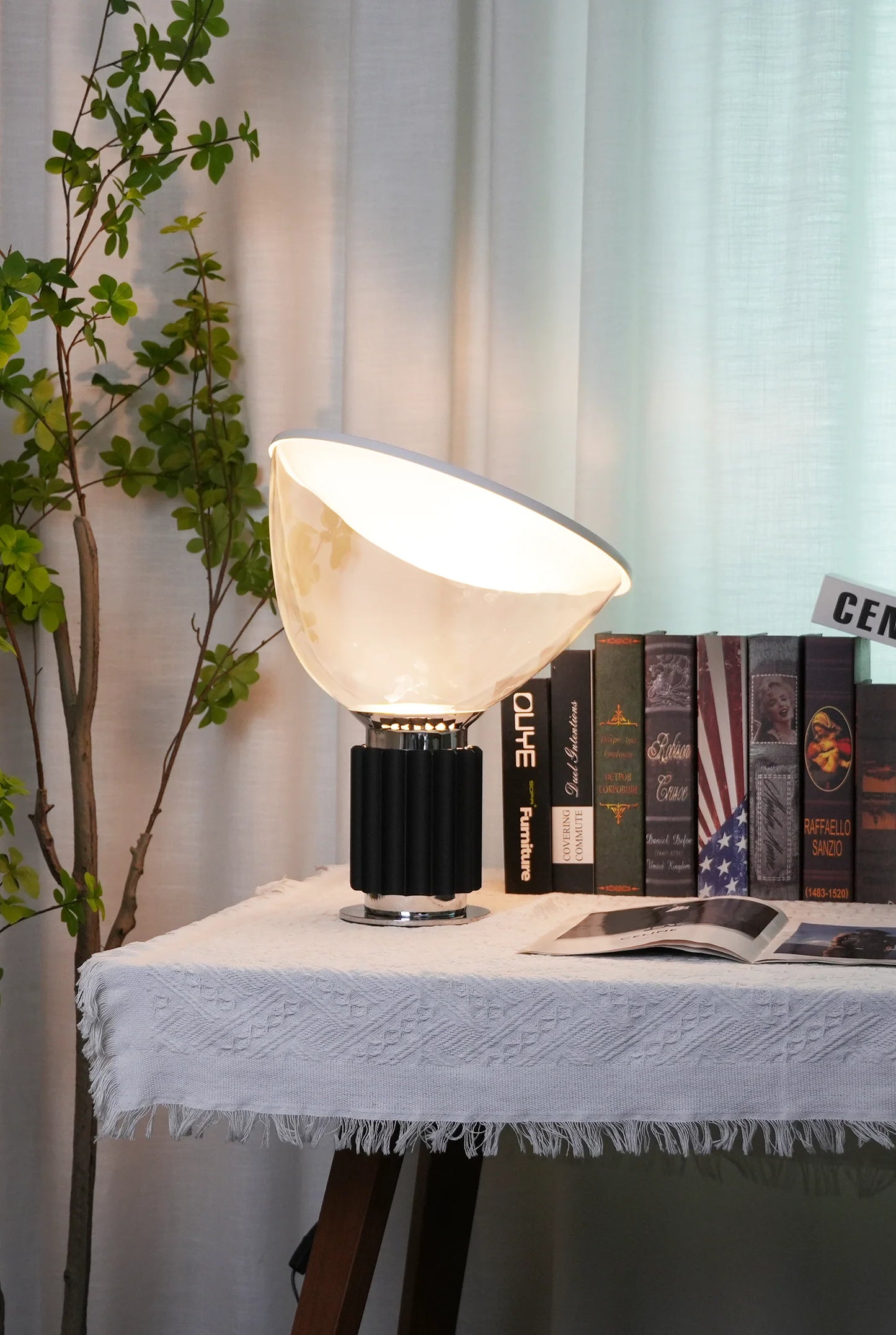 Taccia Glass Table Lamp