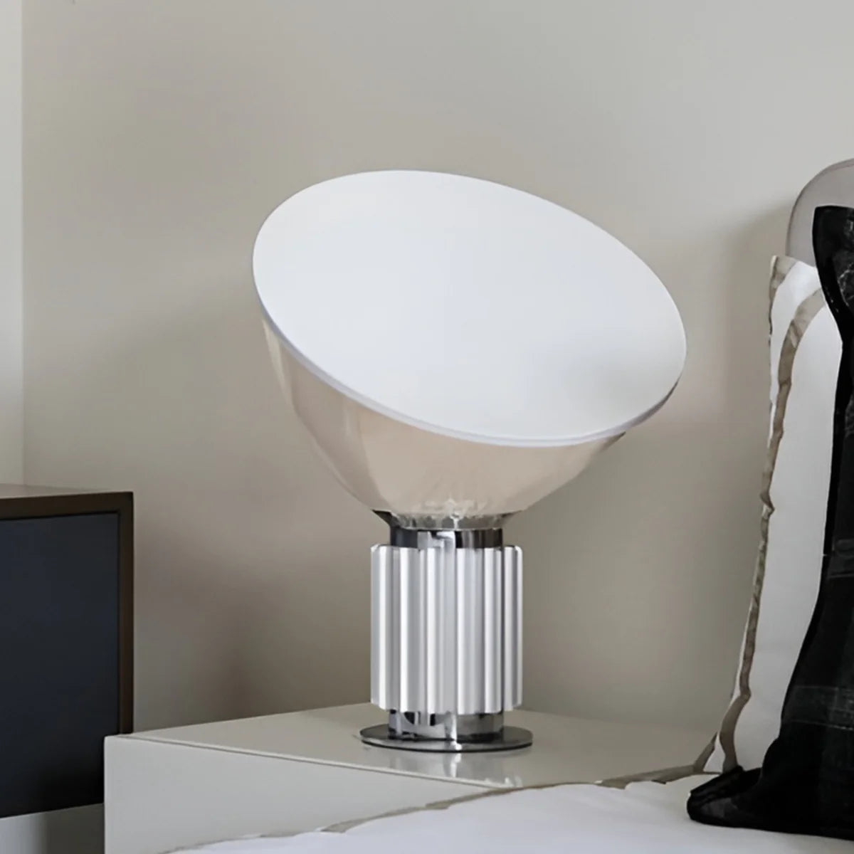 Taccia Glass Table Lamp